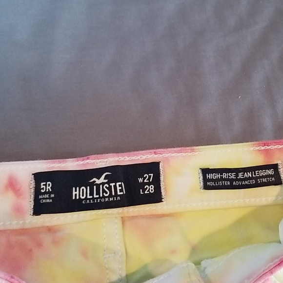 Tie Dyed Hollister High Rise Jegging - Picture 2 of 3